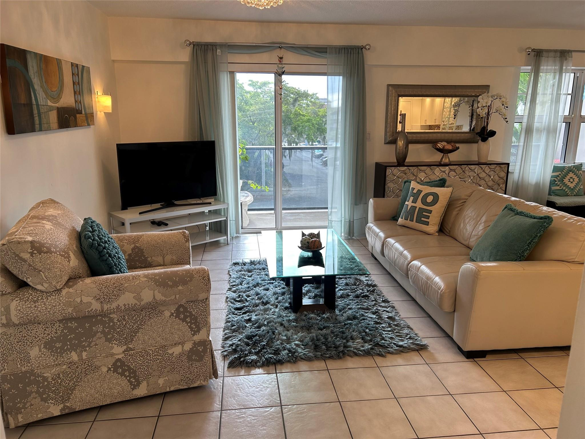 WARWICK CONDO - Residential Lease