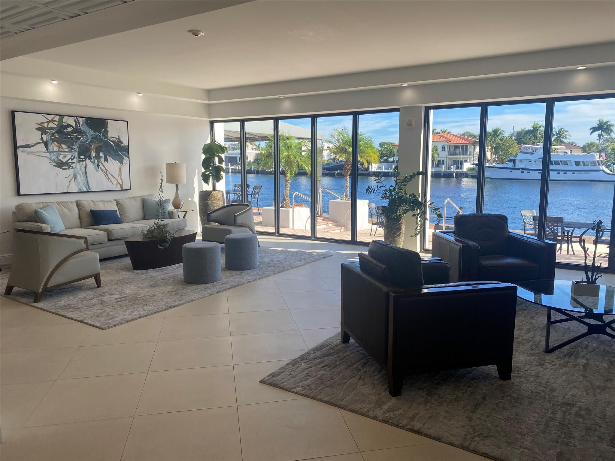 WARWICK CONDO - Residential Lease