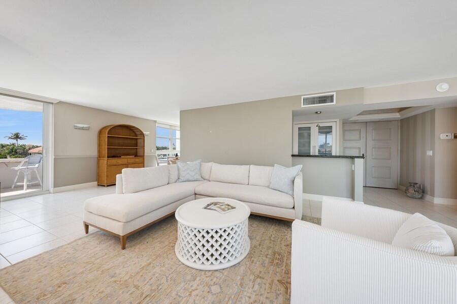 Coastal House - Residential