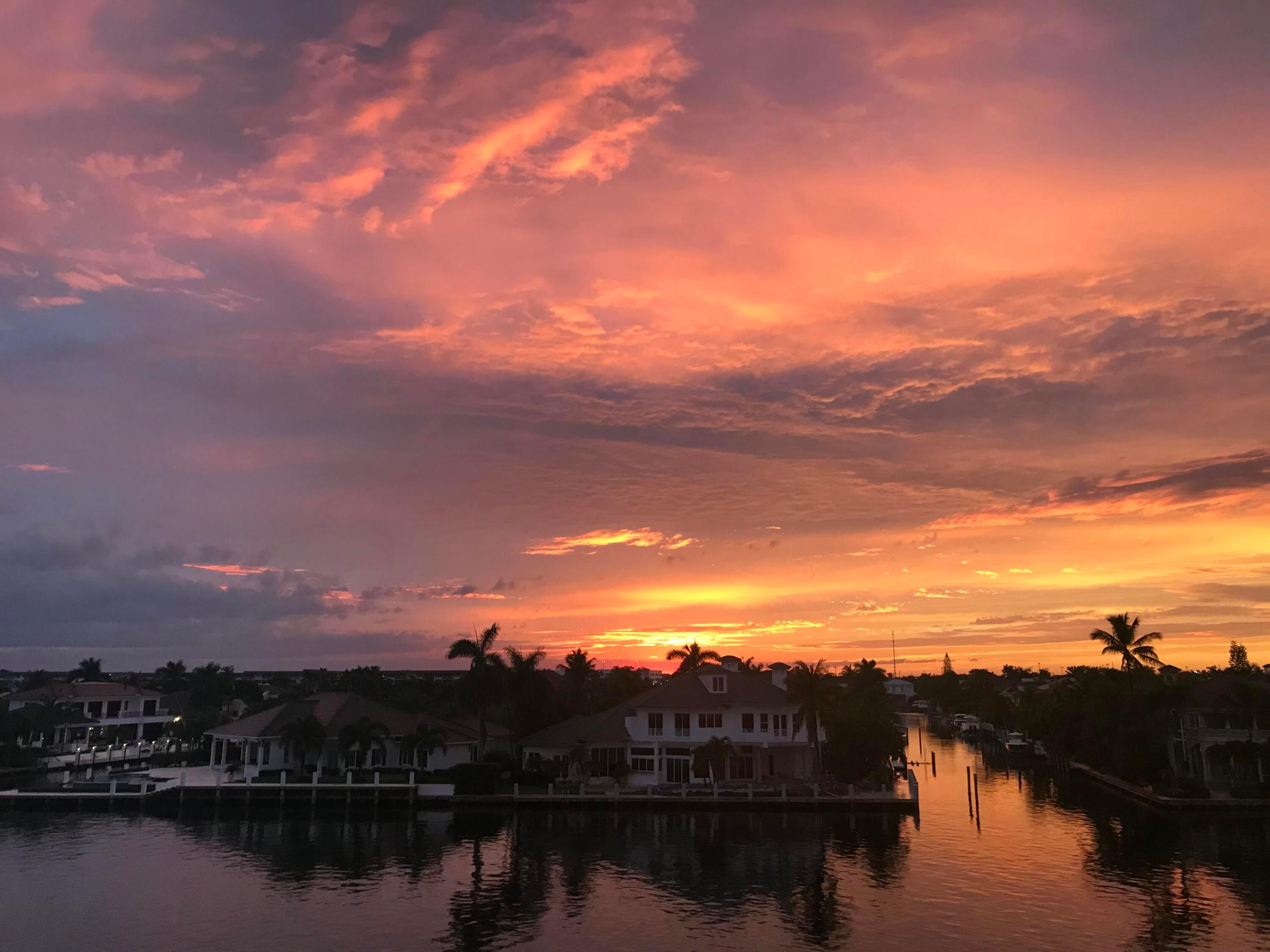 Coastal House - Residential