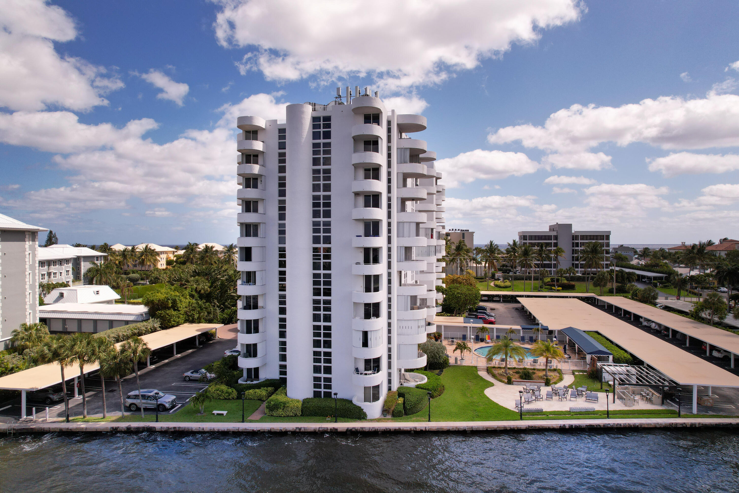 Coastal House - Residential