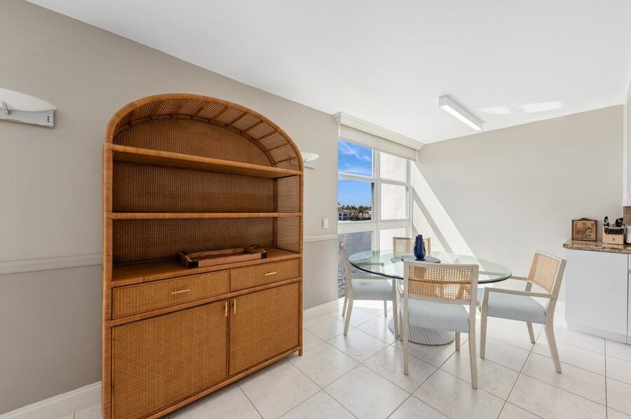 Coastal House - Residential