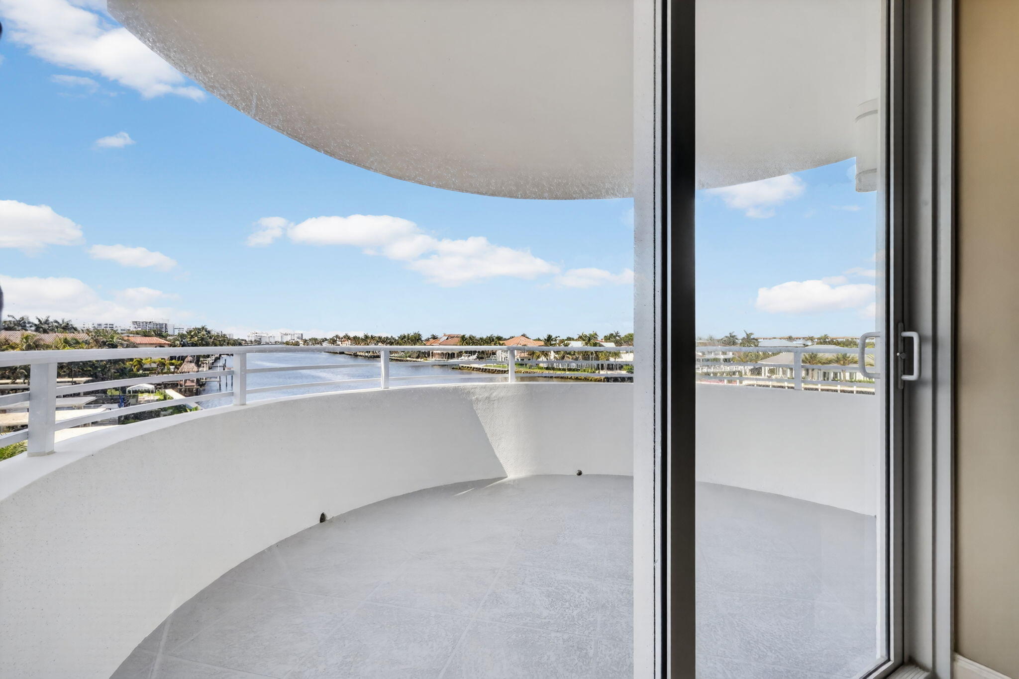 Coastal House - Residential