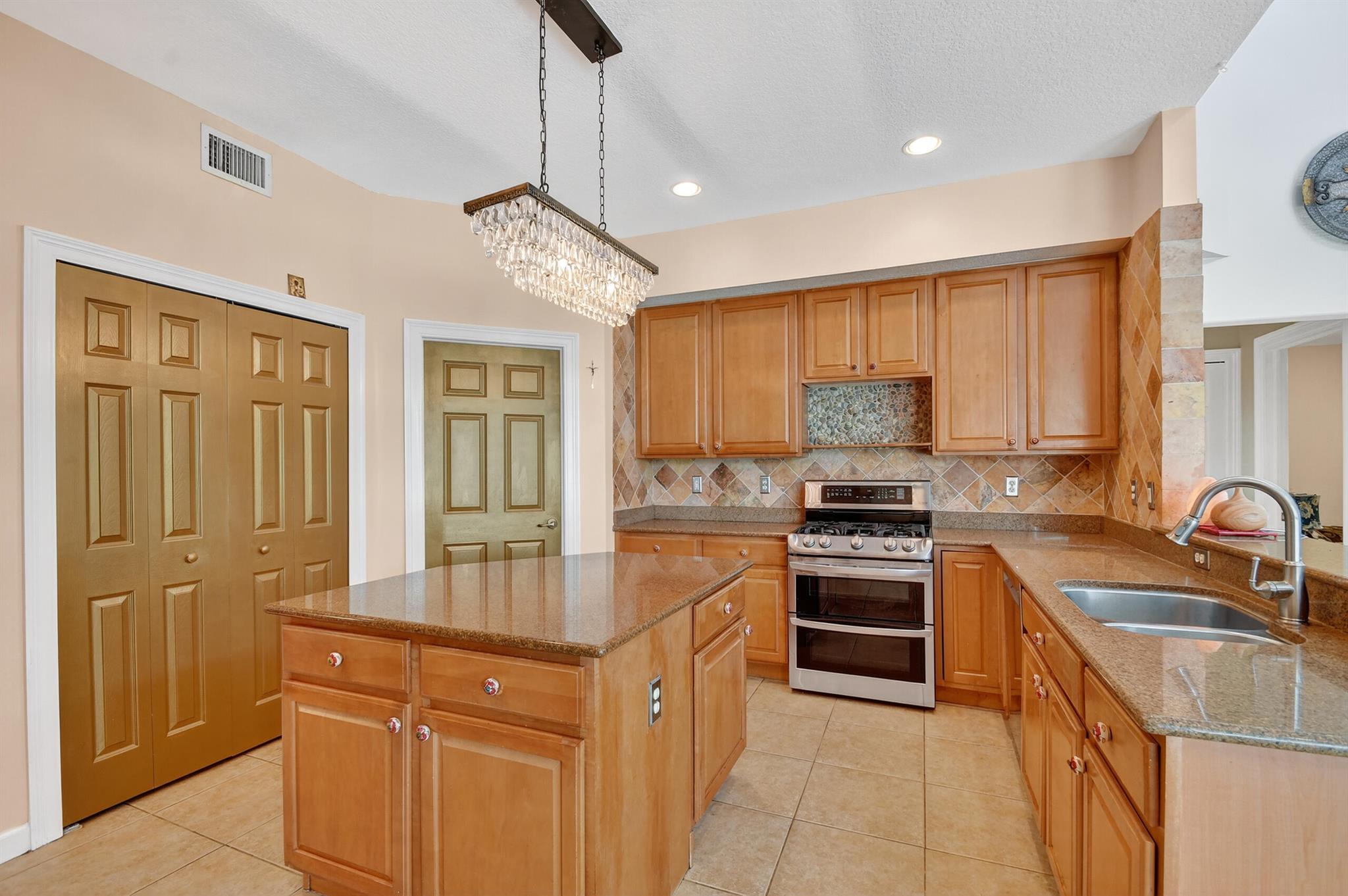 HAMILTON BAY SEC 1A AND 1 - Residential Lease