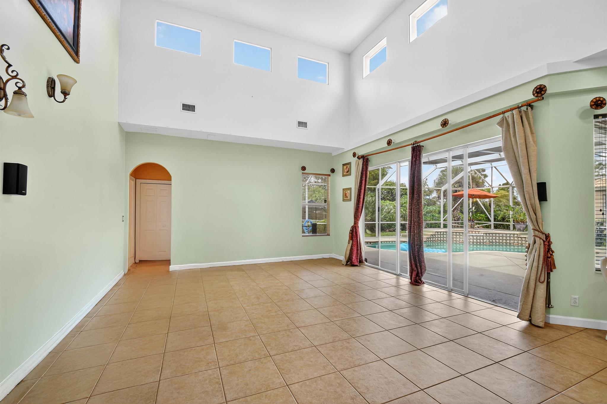 HAMILTON BAY SEC 1A AND 1 - Residential Lease