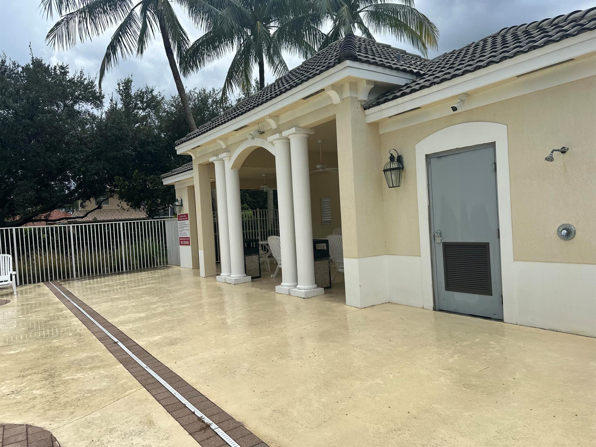 HAMILTON BAY SEC 1A AND 1 - Residential Lease