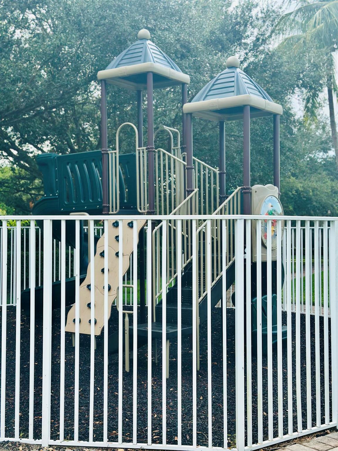 HAMILTON BAY SEC 1A AND 1 - Residential Lease