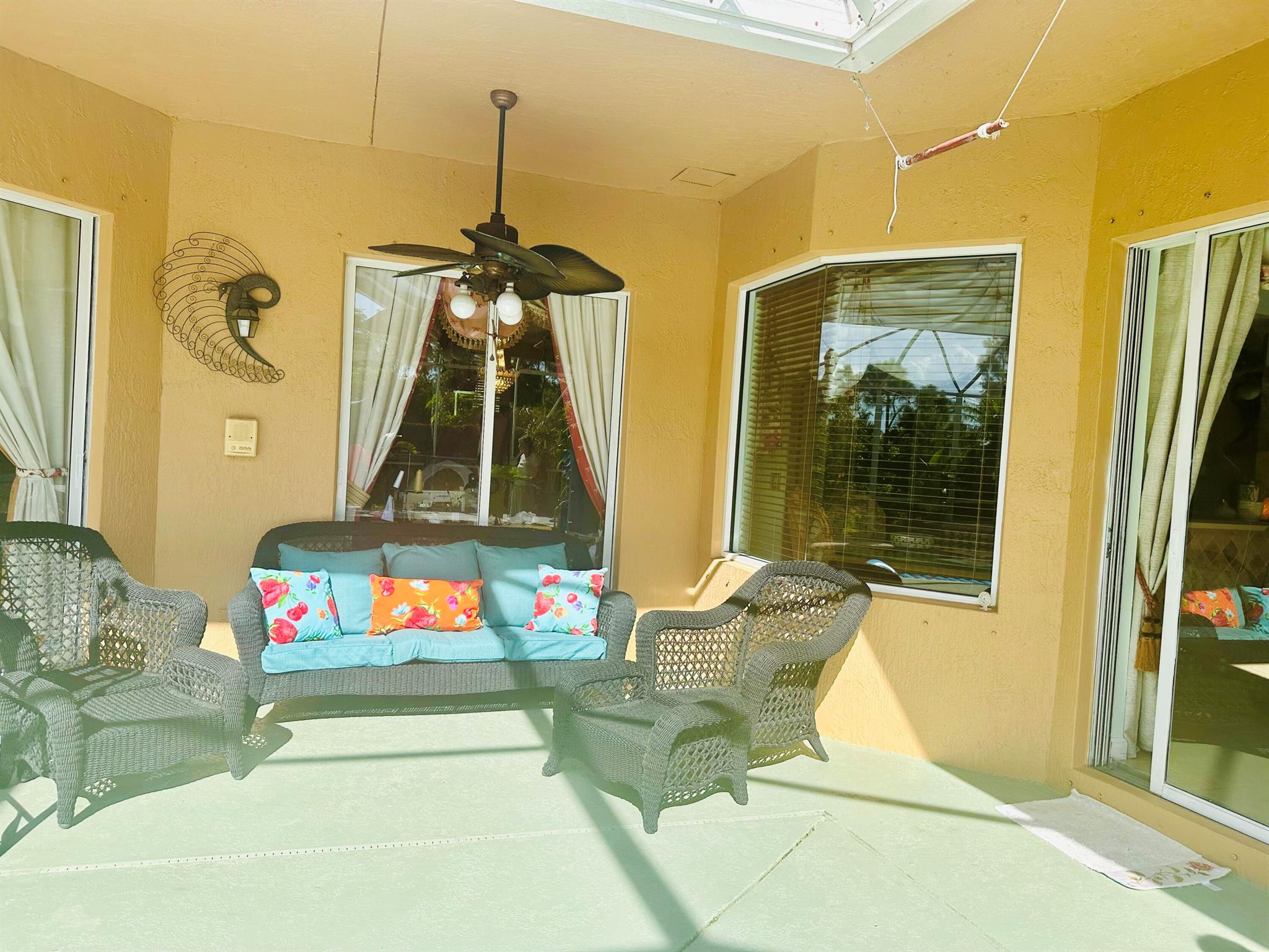 HAMILTON BAY SEC 1A AND 1 - Residential Lease