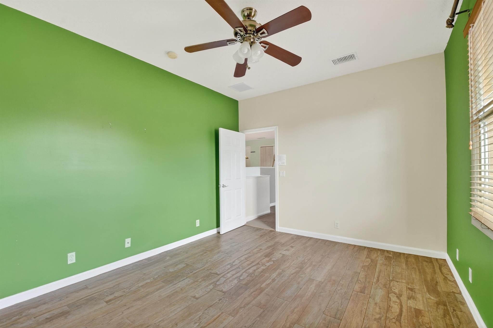 HAMILTON BAY SEC 1A AND 1 - Residential Lease