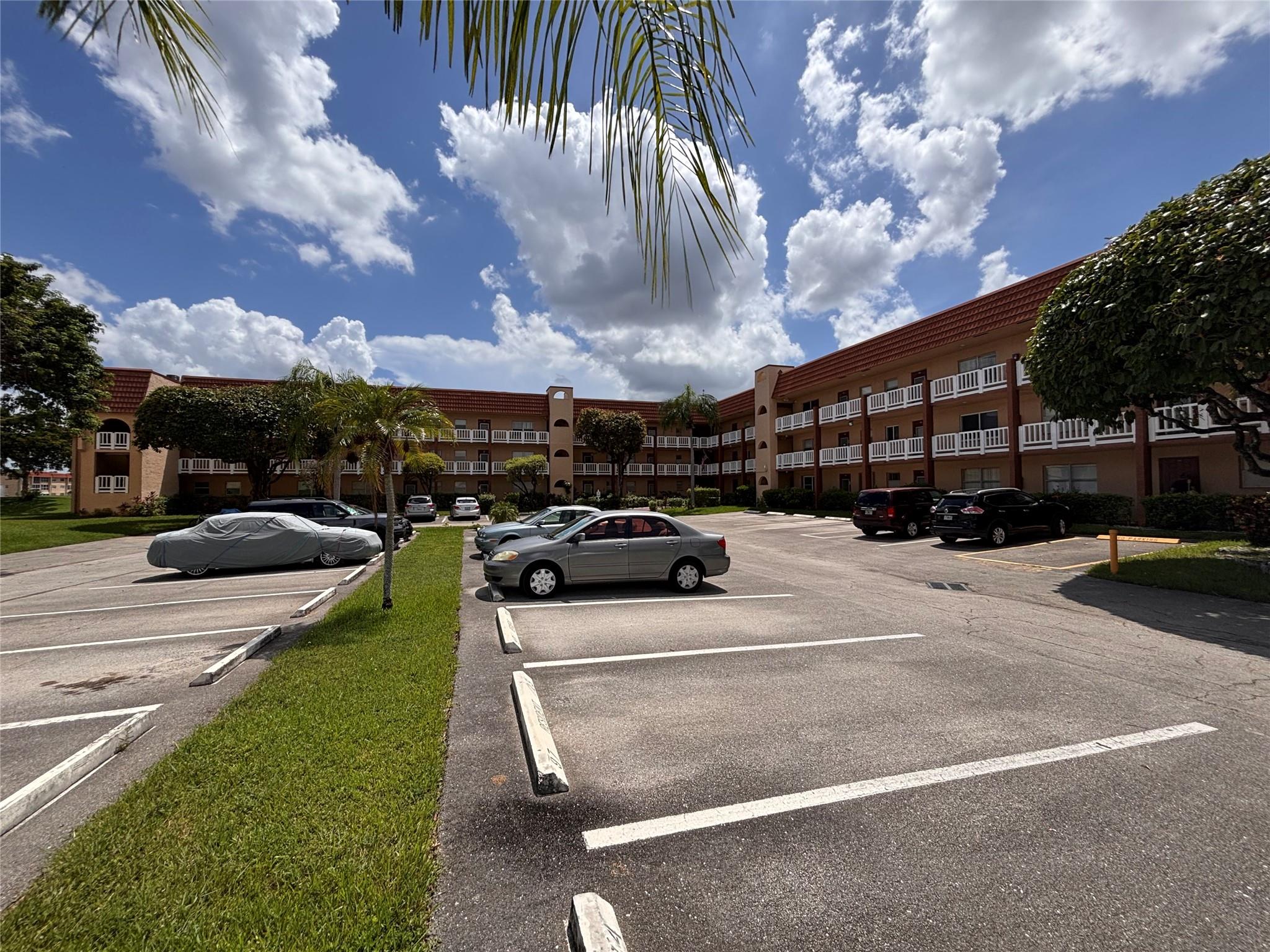 Sunrise Lakes Phase 3 - Residential
