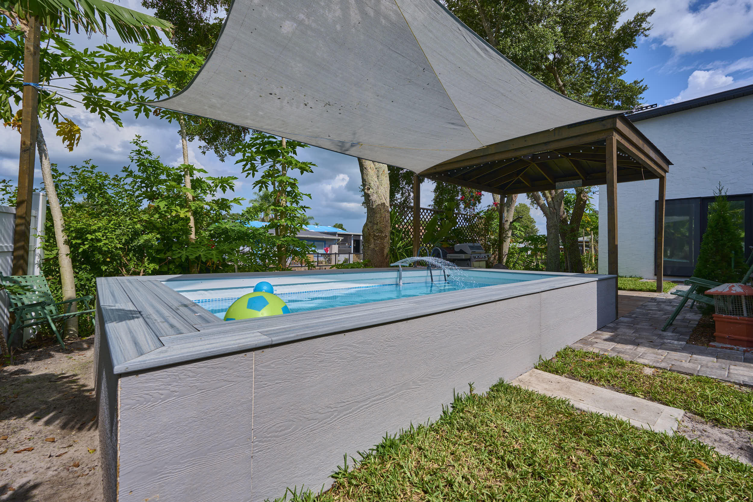 441 Spoonbill Court