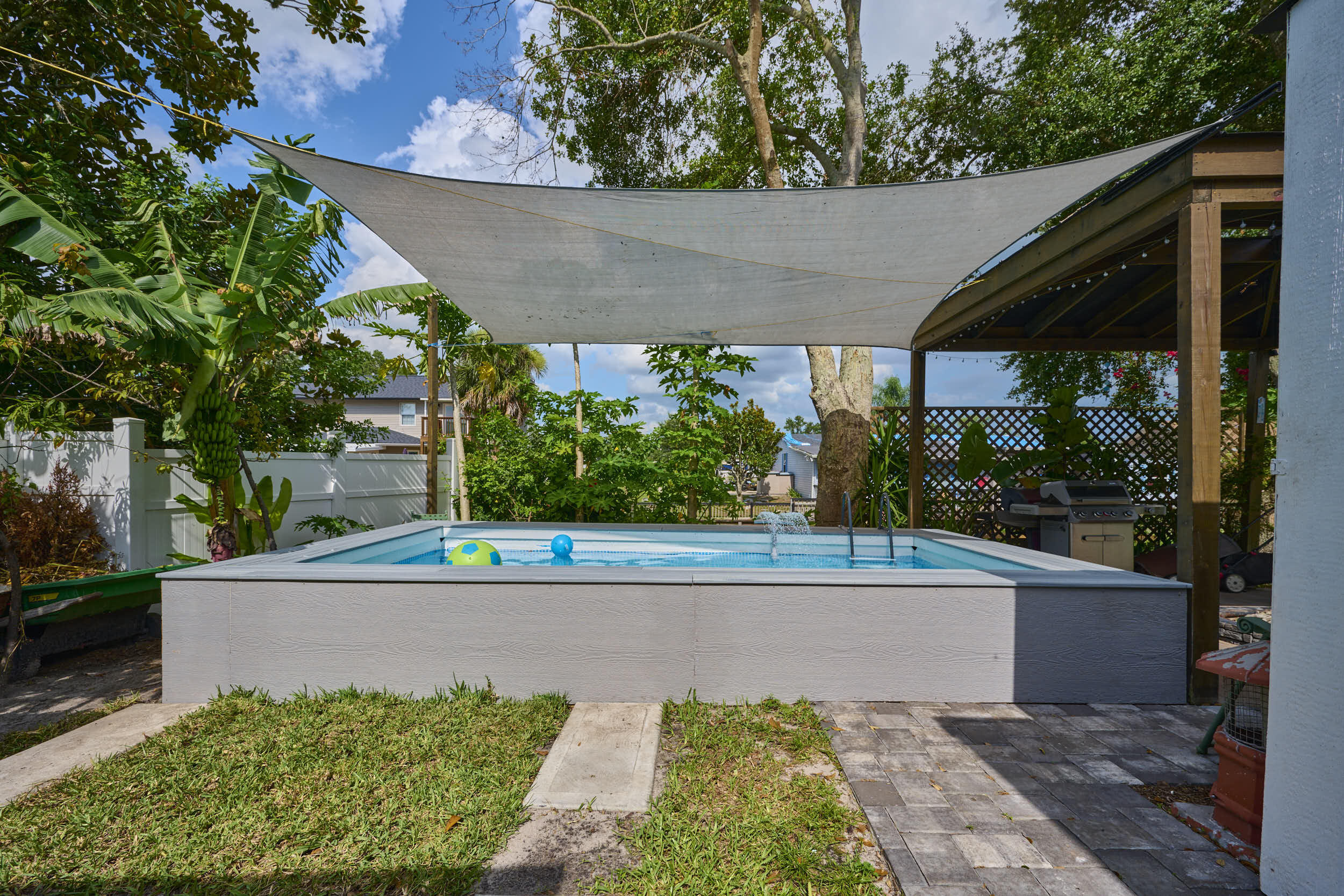 441 Spoonbill Court