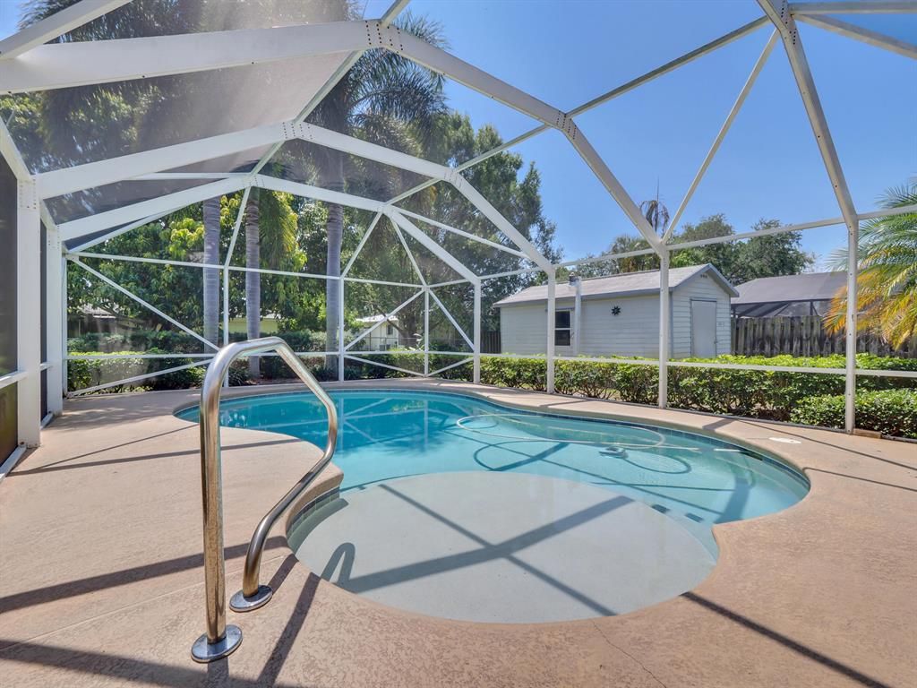 Photo of 6004 Tangelo Drive Dr, Fort Pierce, FL 34982 (MLS # R10814366)