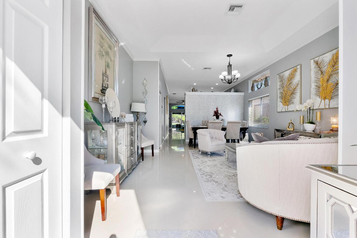 REGENCY LAKES AT COCONUT CREEK - Residential Lease