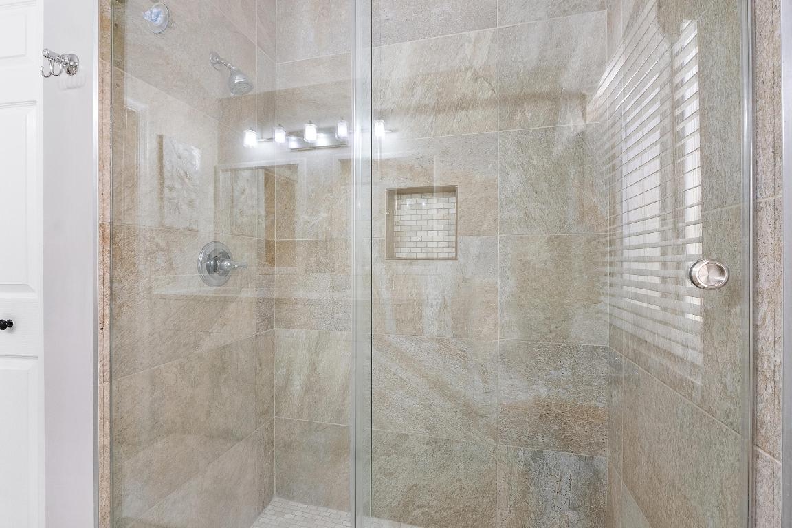 REGENCY LAKES AT COCONUT CREEK - Residential Lease