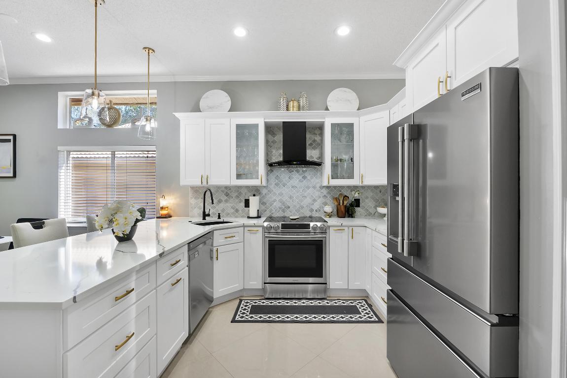 REGENCY LAKES AT COCONUT CREEK - Residential Lease