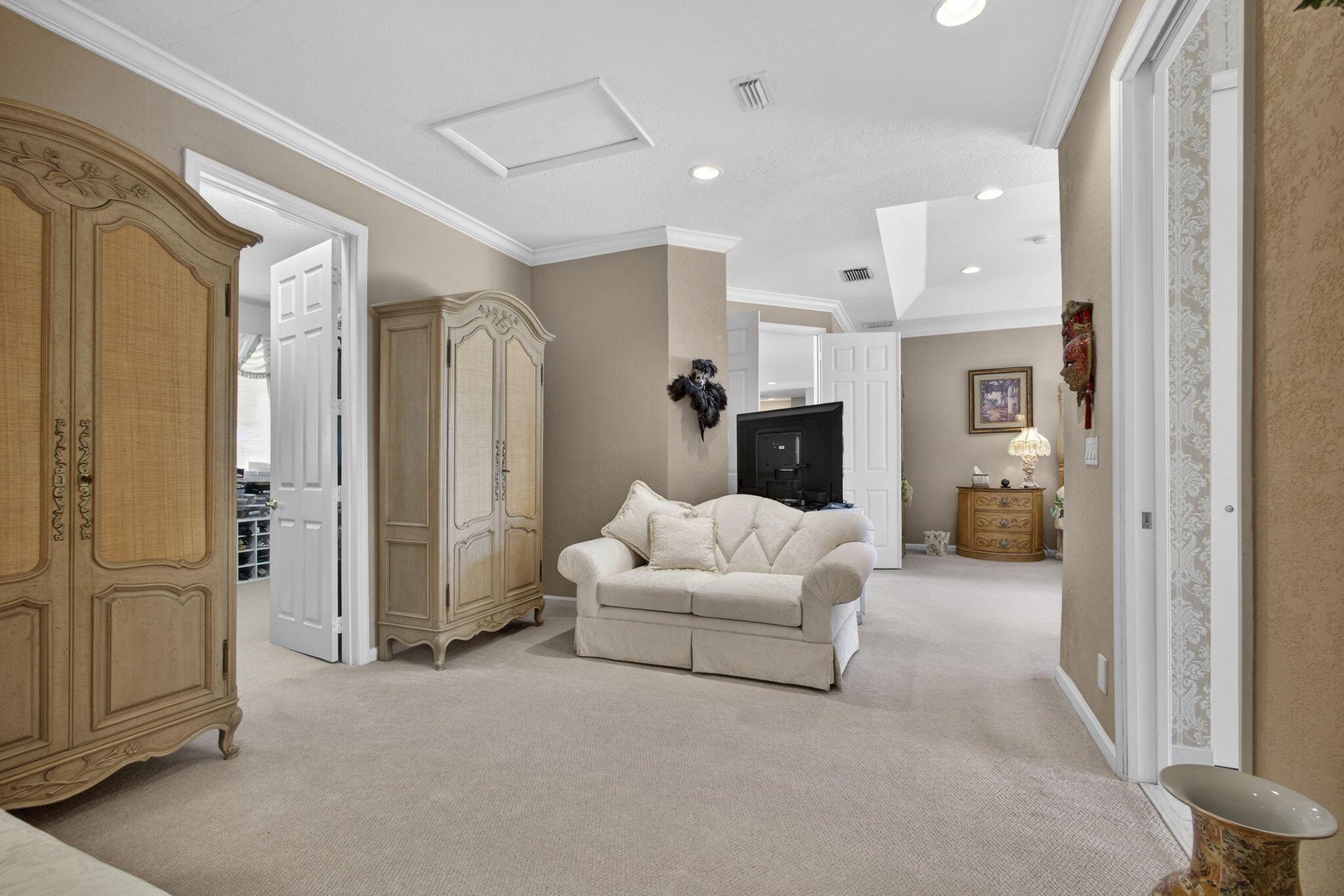 ISLES AT WELLINGTON 7 - Residential