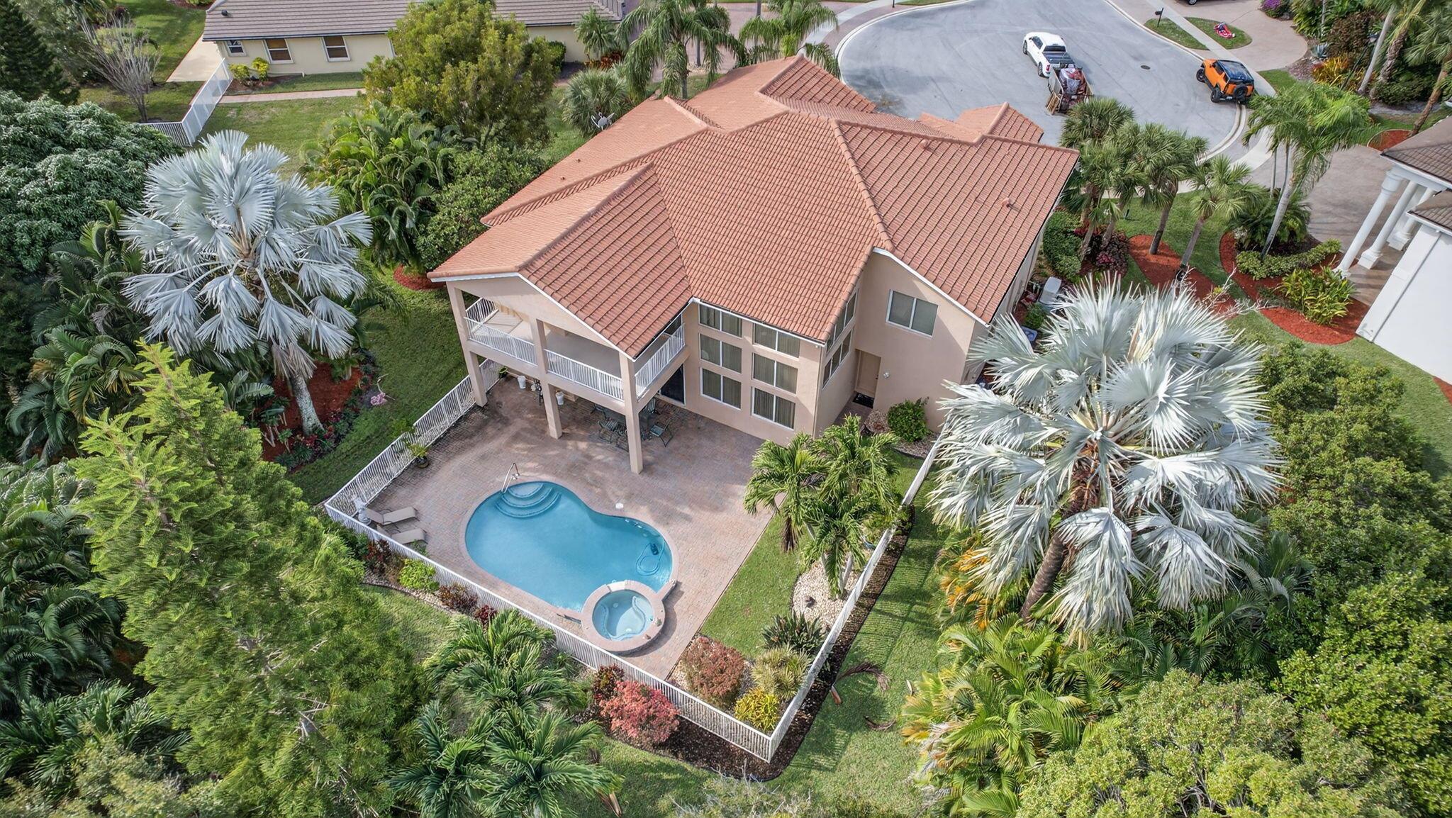 ISLES AT WELLINGTON 7 - Residential