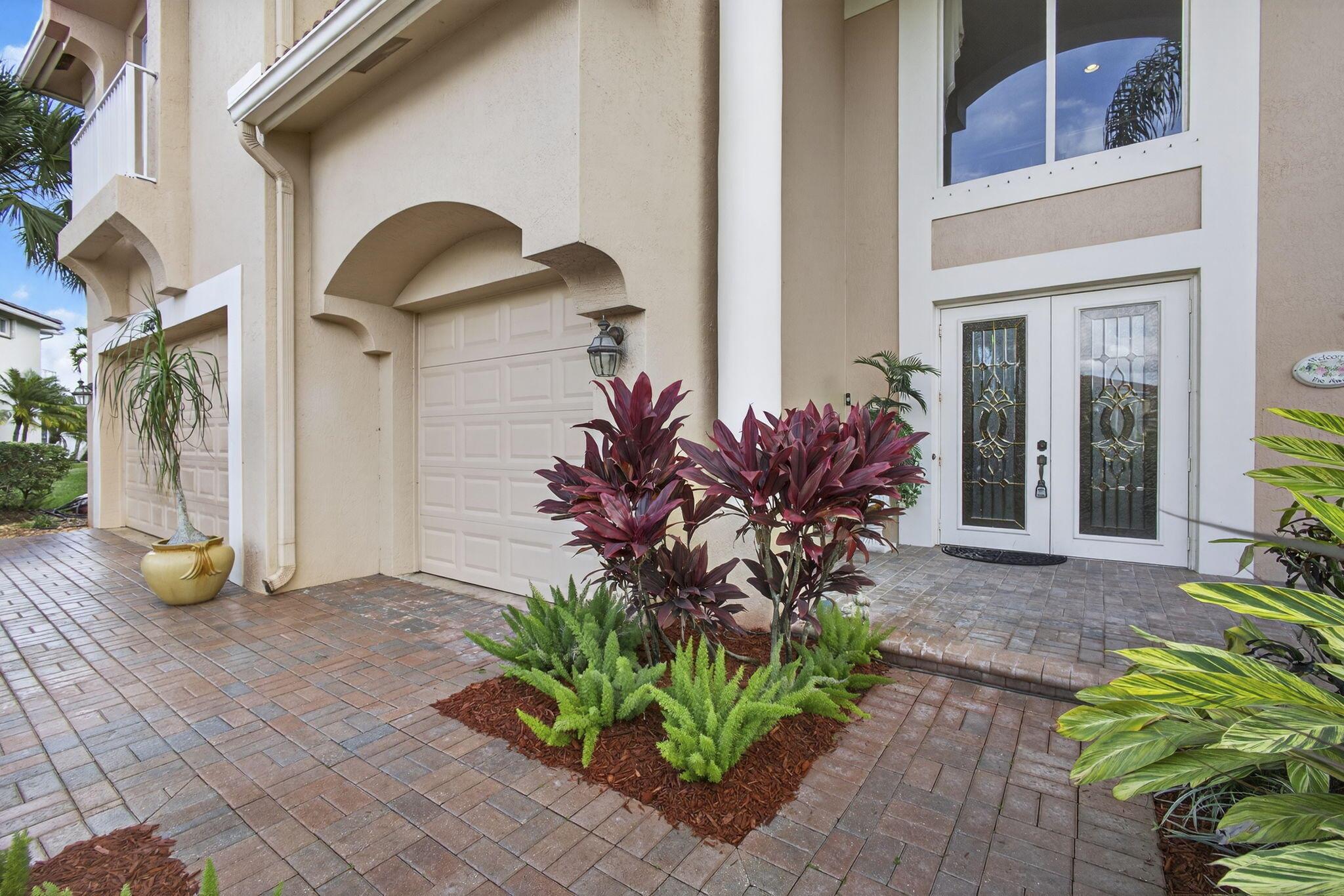 ISLES AT WELLINGTON 7 - Residential