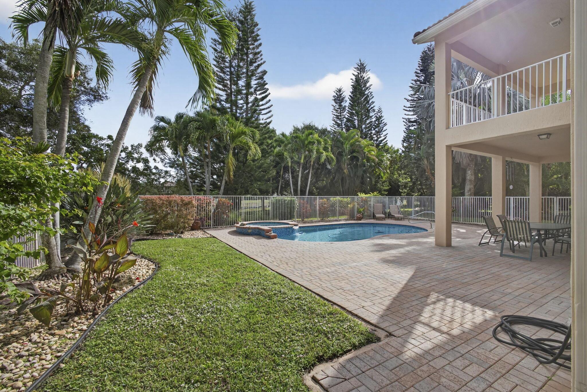 ISLES AT WELLINGTON 7 - Residential