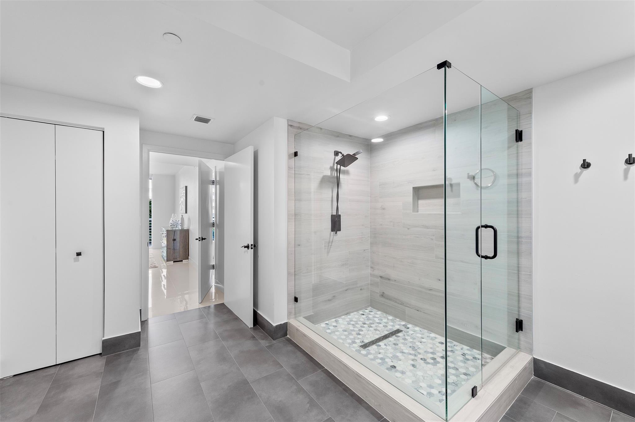 Sapphire Fort Lauderdale - Residential