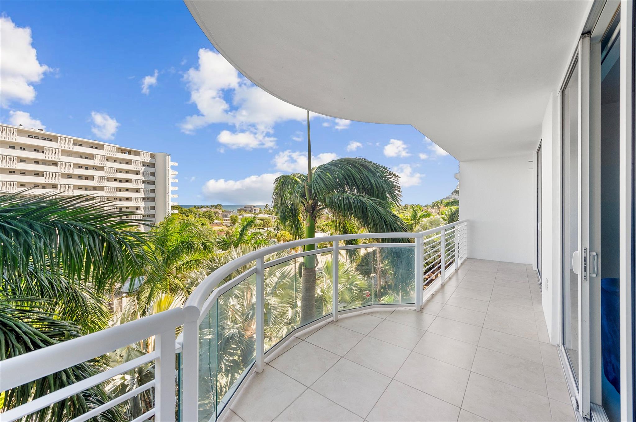 Sapphire Fort Lauderdale - Residential
