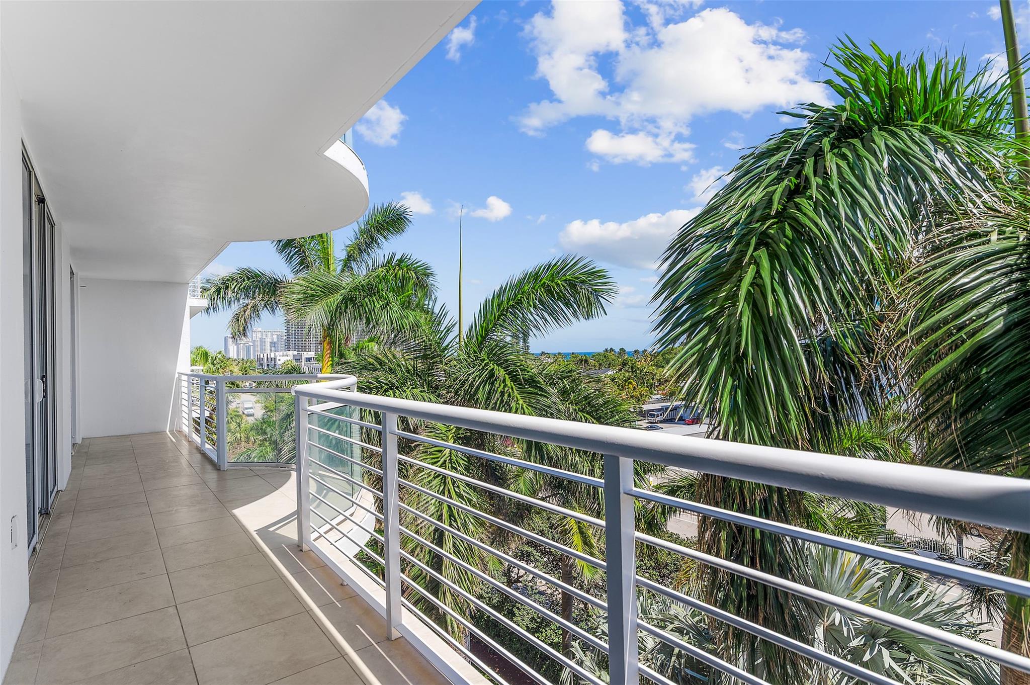 Sapphire Fort Lauderdale - Residential