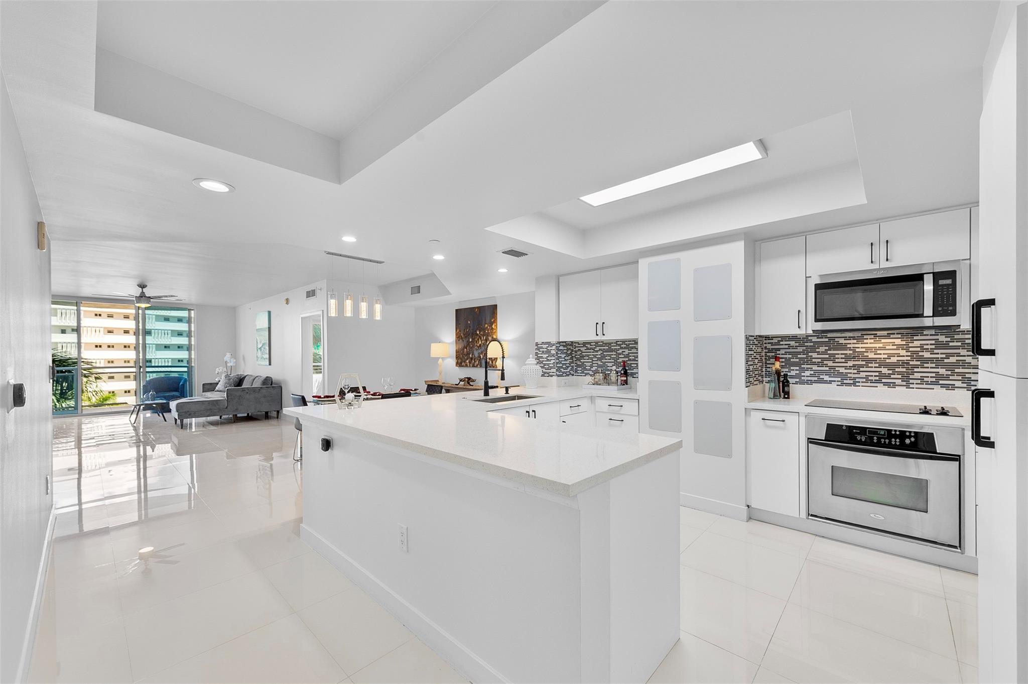 2831 N Ocean Blvd 504N