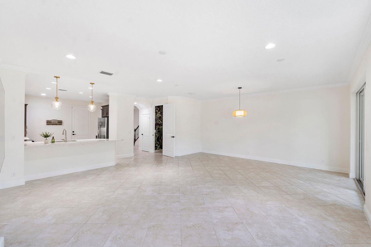 15704 Italian Cypress Way