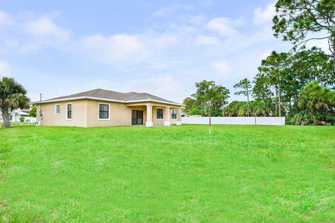 A home in Port St Lucie