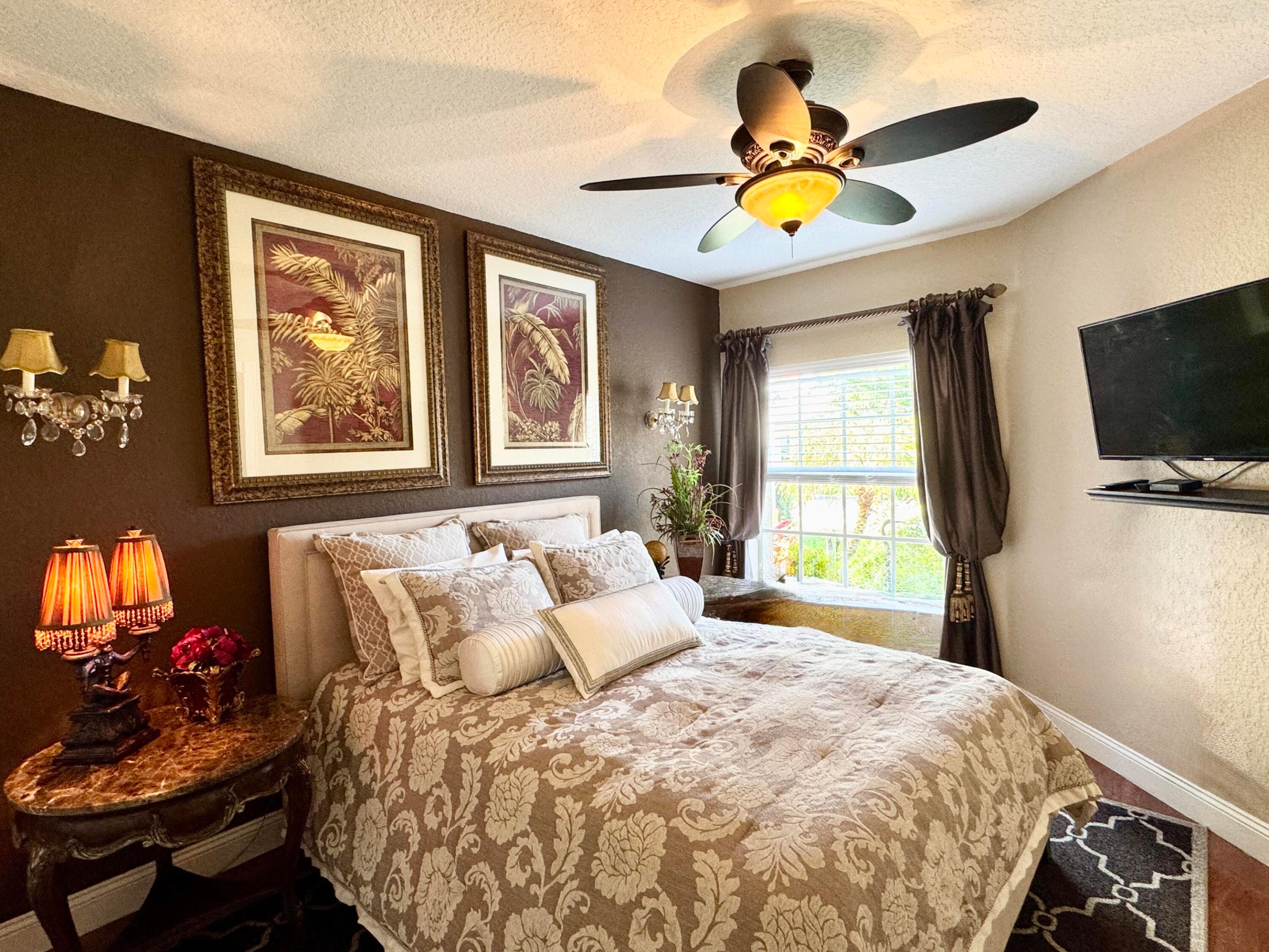 INDIAN HILLS/ The Grove - Residential