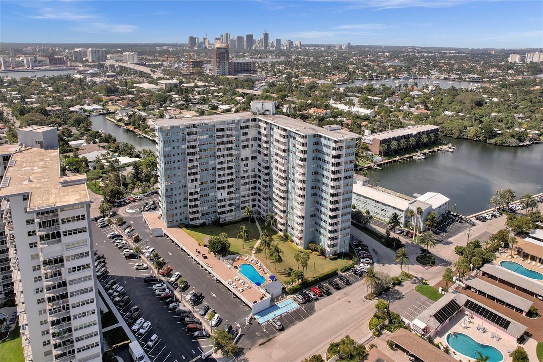 BREAKWATER TOWERS CO-OP - Residential