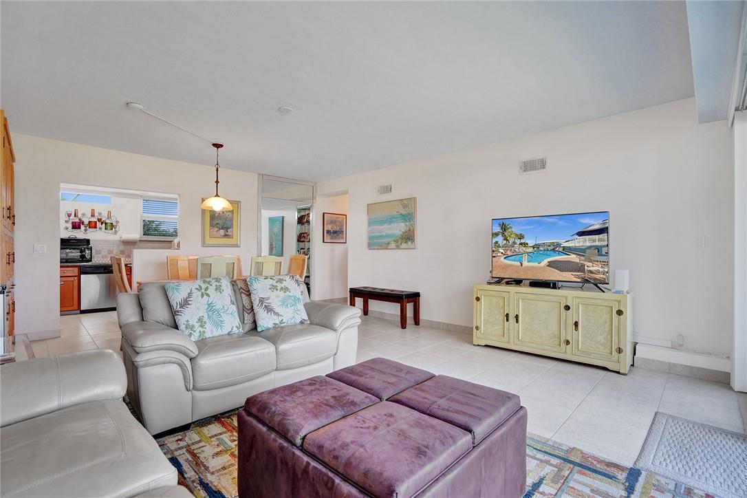 BREAKWATER TOWERS CO-OP - Residential