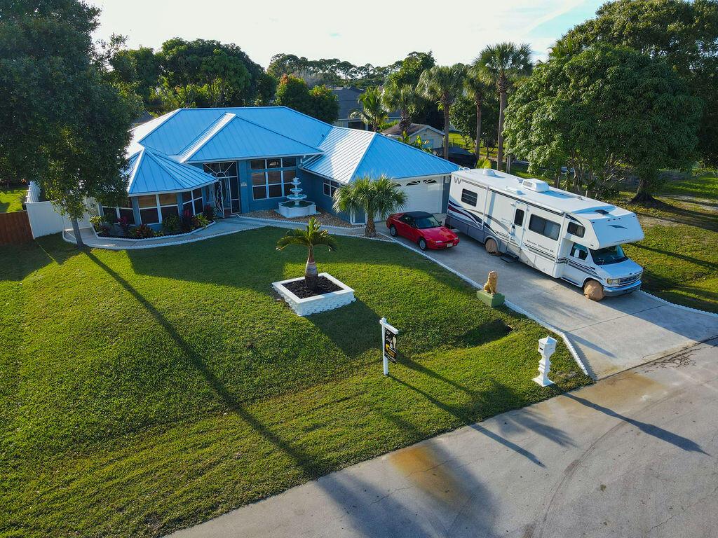 3852 SW Ramspeck Street