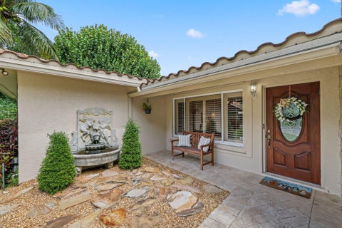 Tiny photo for 910 Banyan Drive, Delray Beach, FL 33483 (MLS # B26087546)