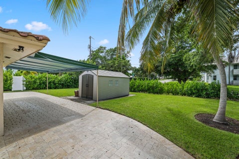 Tiny photo for 910 Banyan Drive, Delray Beach, FL 33483 (MLS # B26087546)