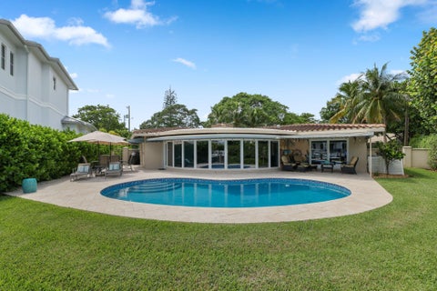 Tiny photo for 910 Banyan Drive, Delray Beach, FL 33483 (MLS # B26087546)