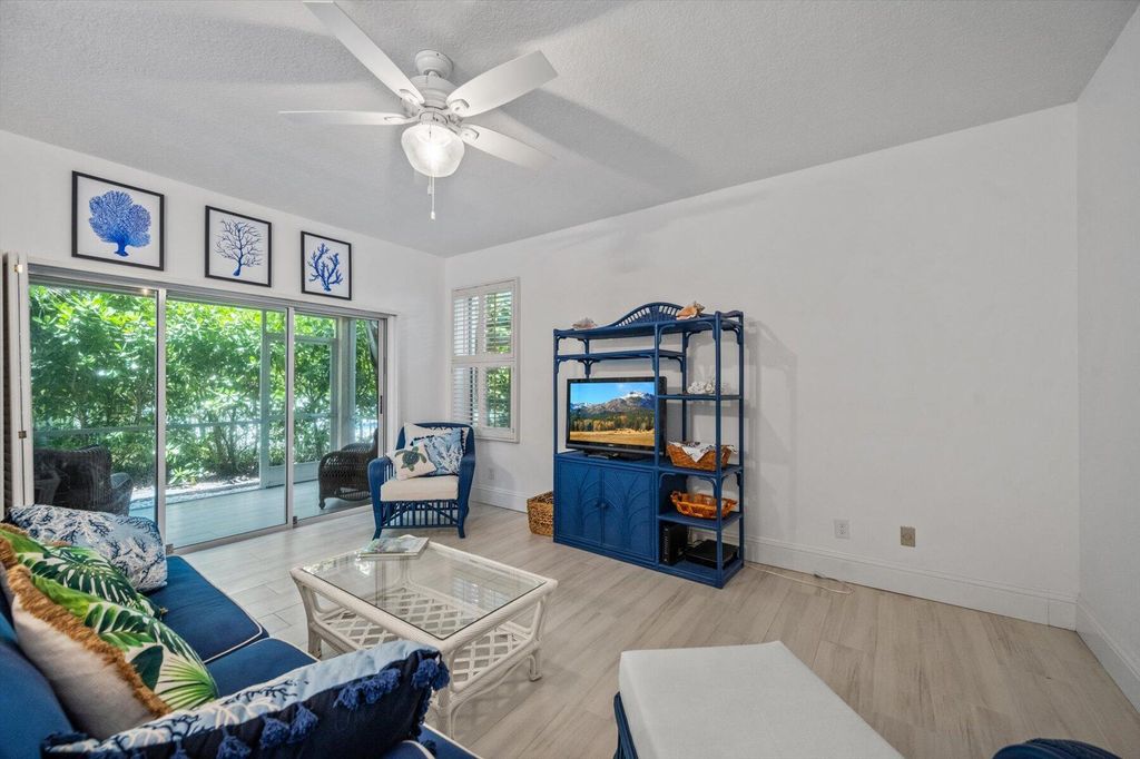 Photo of 3107 Fairway Drive N, Jupiter, FL 33477 (MLS # R10937353)