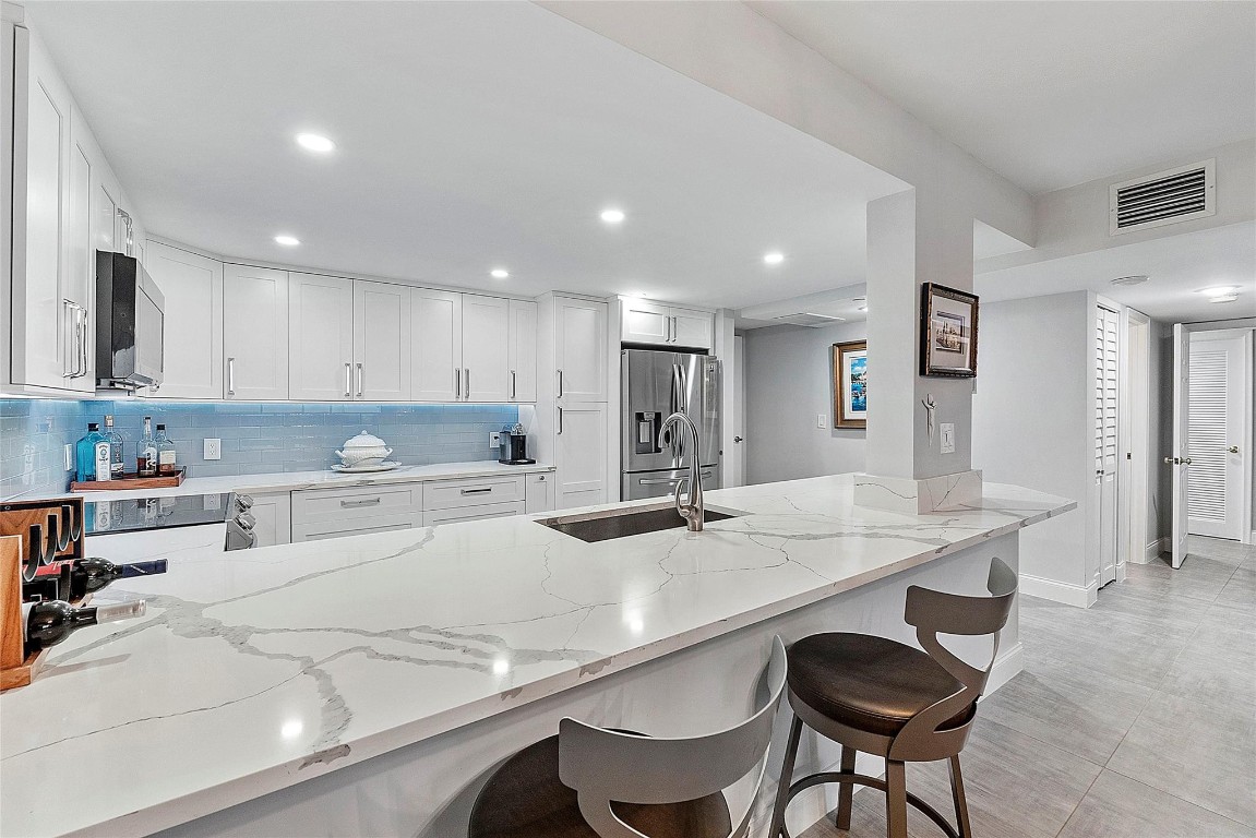 OPAL TOWERS WEST - Residential