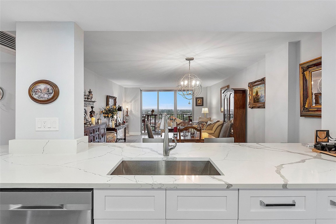 OPAL TOWERS WEST - Residential