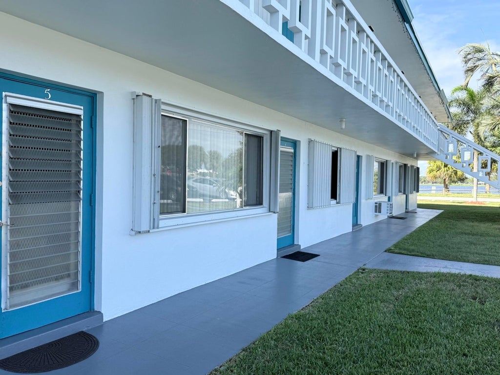 Photo of 2204 Lake Osborne Drive #5, Lake Worth Beach, FL 33461 (MLS # B26065099)