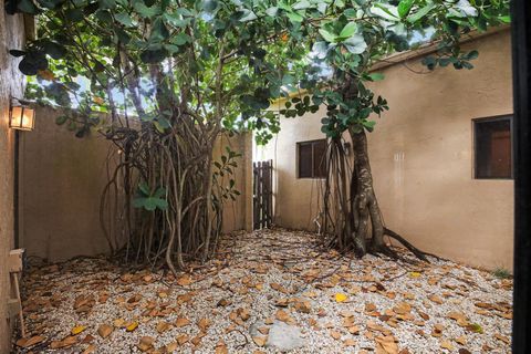 A home in Lake Worth