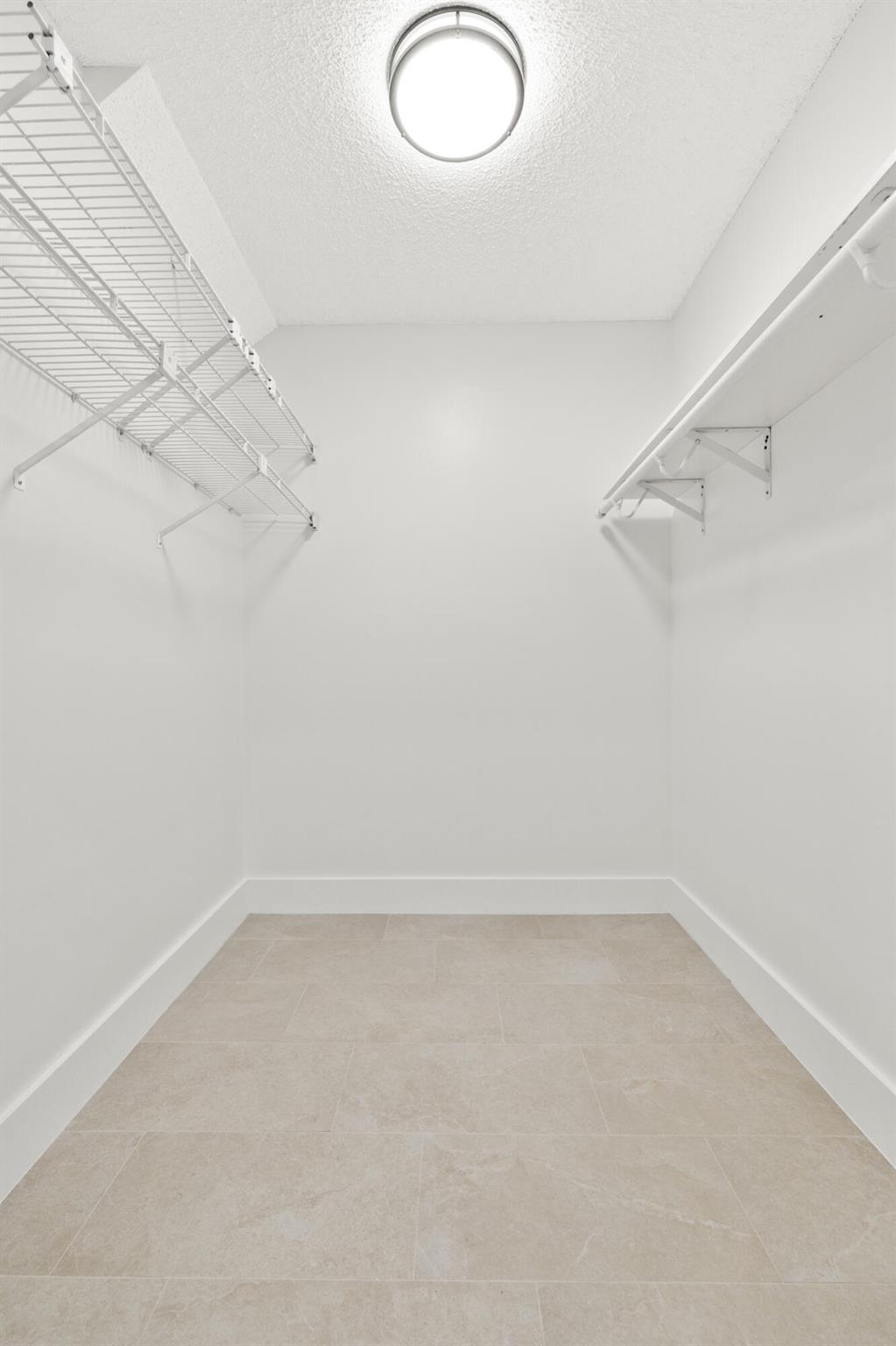 FAIRFIELD - Residential