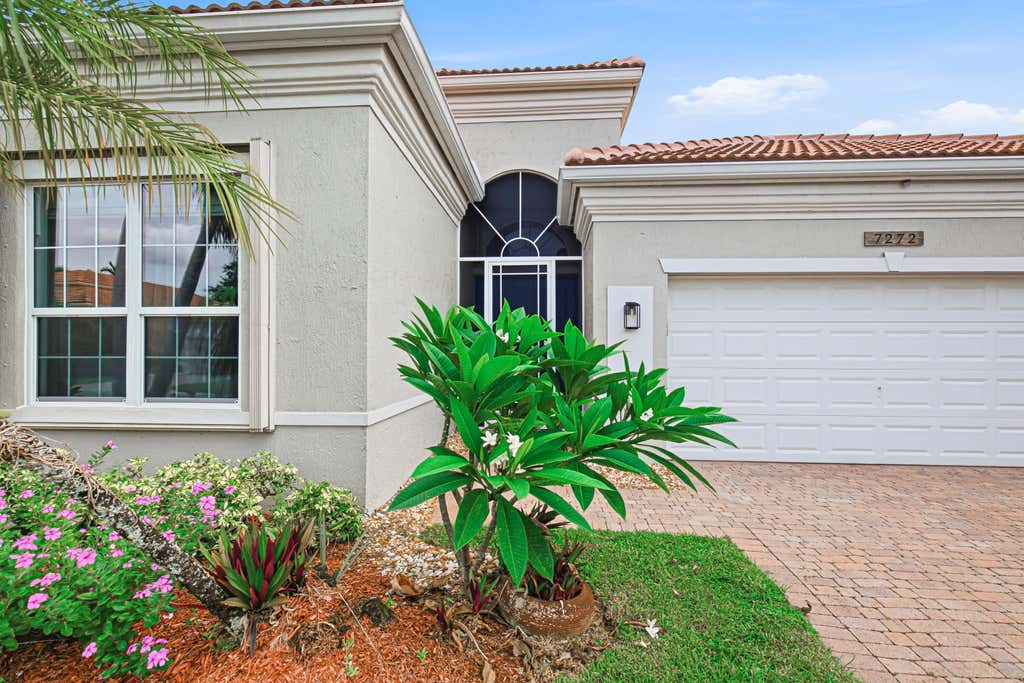 Photo of 7272 Demedici Circle, Delray Beach, FL 33446 (MLS # B26061195)