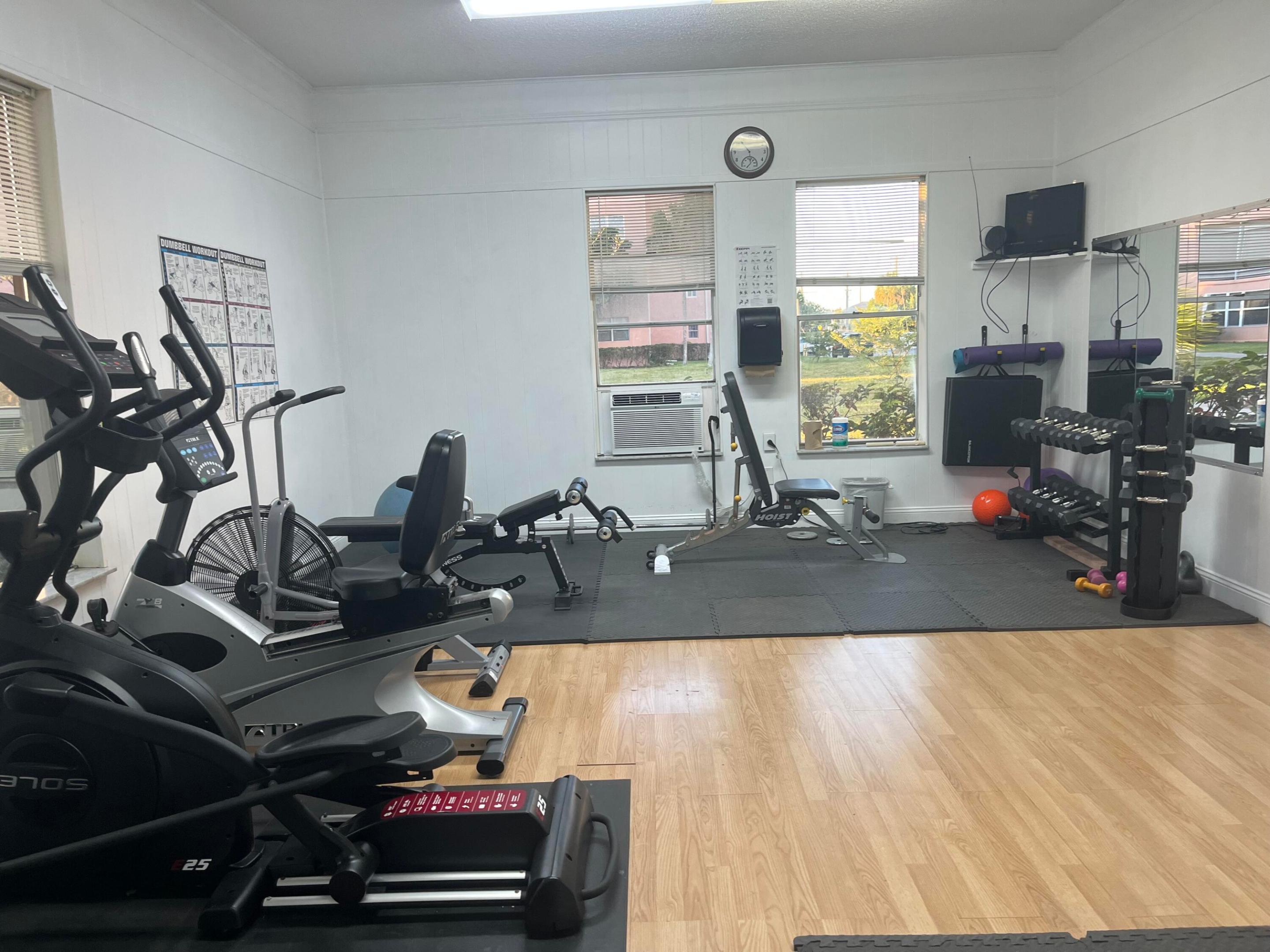 SOMERSET NO EIGHT CONDO - Residential