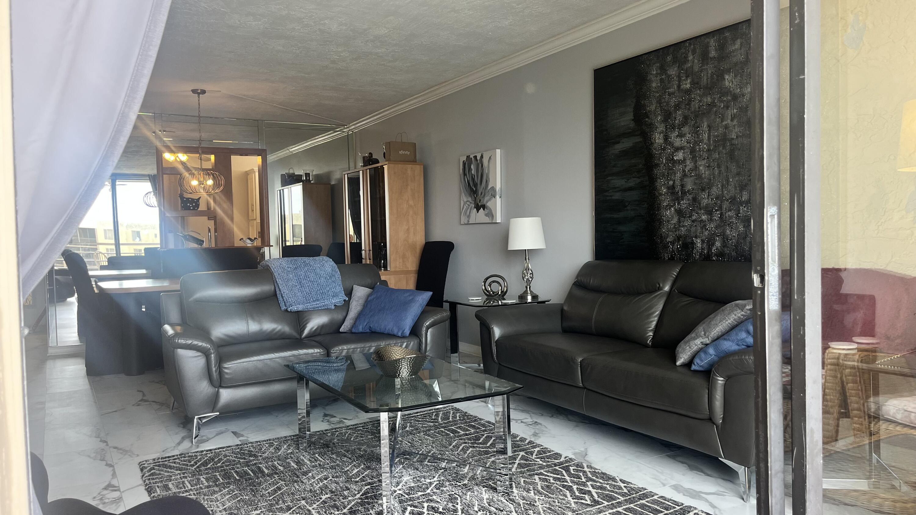 2871 Somerset Drive 414