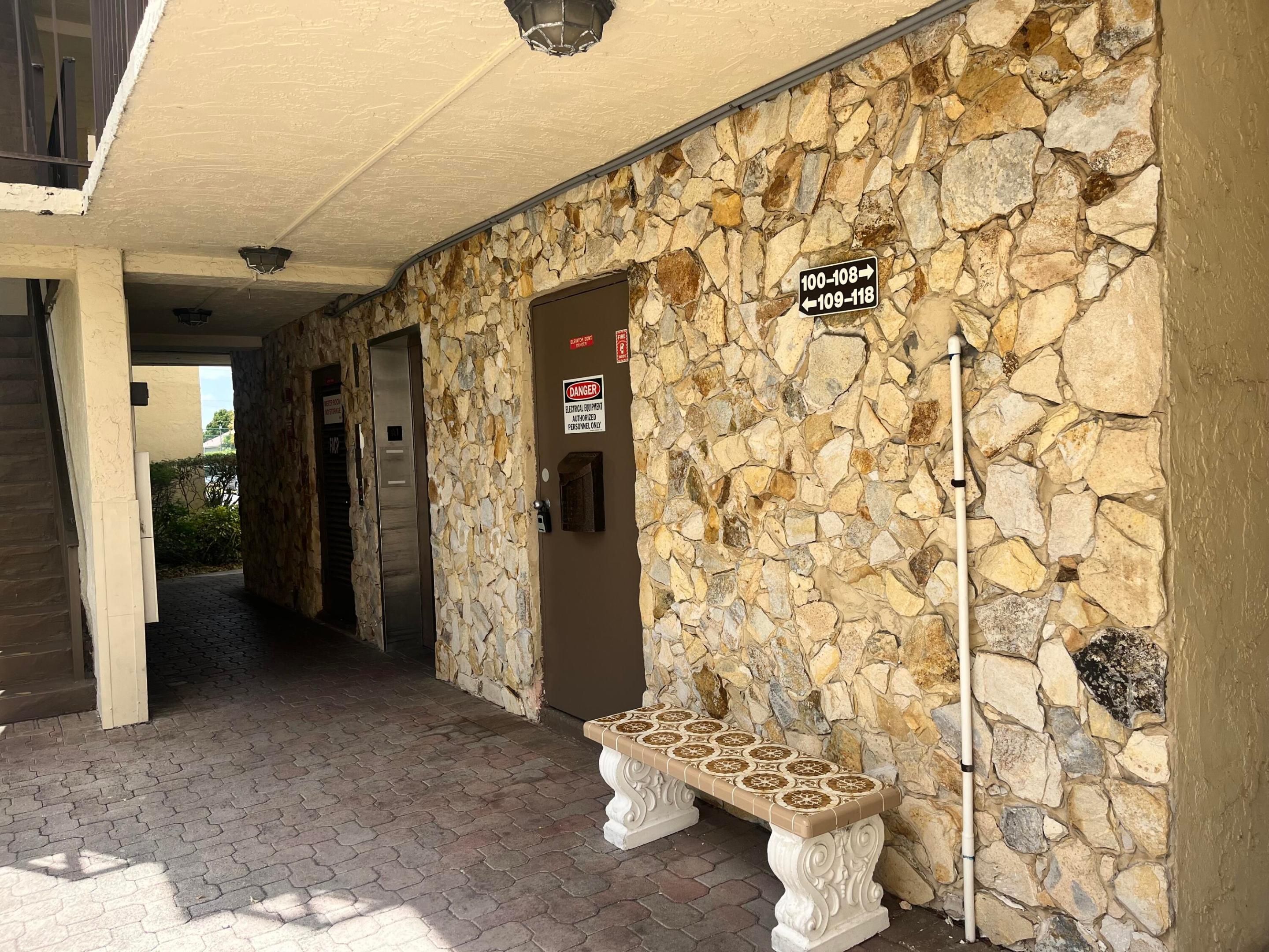 SOMERSET NO EIGHT CONDO - Residential