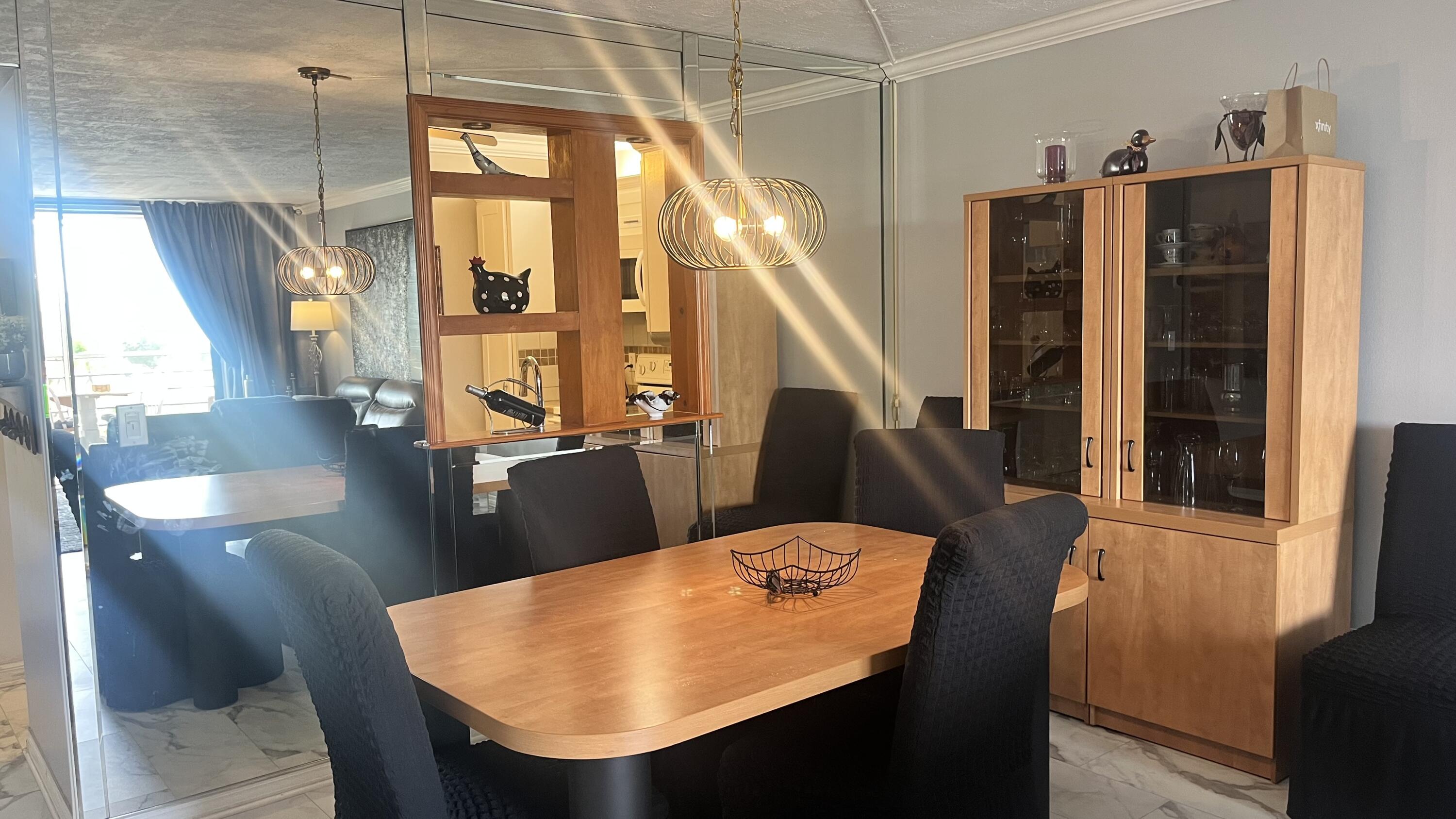 SOMERSET NO EIGHT CONDO - Residential