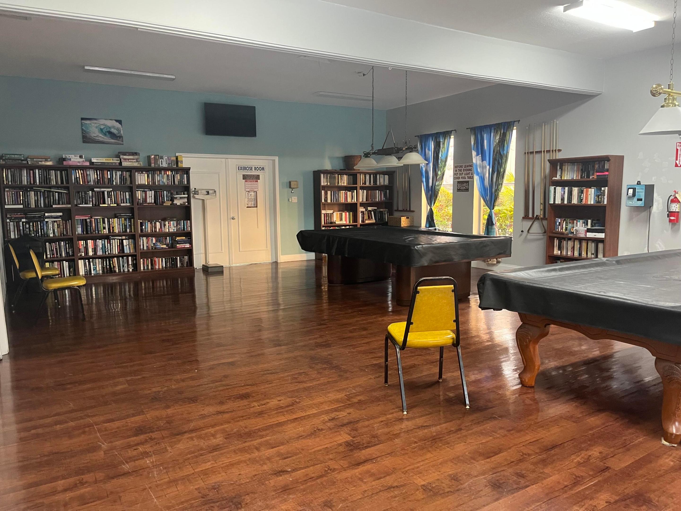 SOMERSET NO EIGHT CONDO - Residential