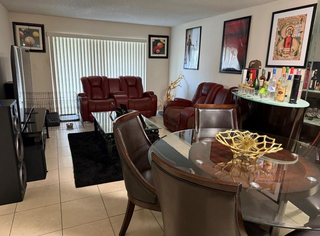 Photo of 5515 Lakewood Cir #125, Pompano Beach, FL 33063 (MLS # F10539963)